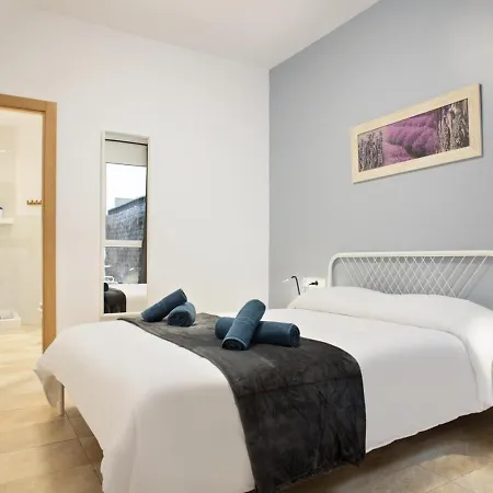 Duplex Sagrada Familia 1 Apartment Barcelona